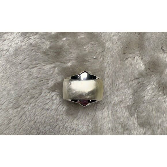 Kendra Scott Regan Rhodium Plated Statement Cocktail Ring Size 7 Silver Tone - Picture 5 of 5
